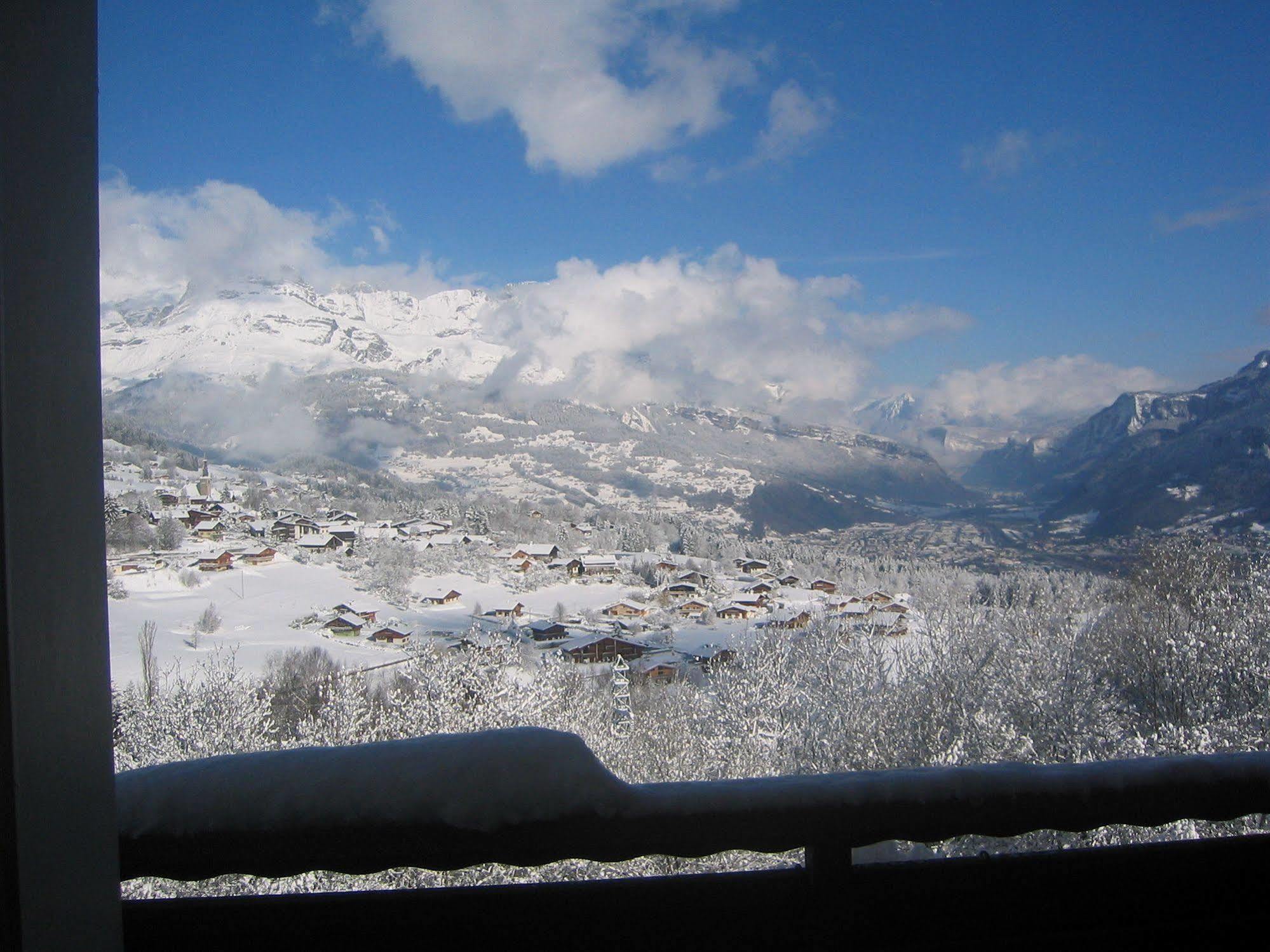 Les Aravis - Combloux Hotel Exterior photo
