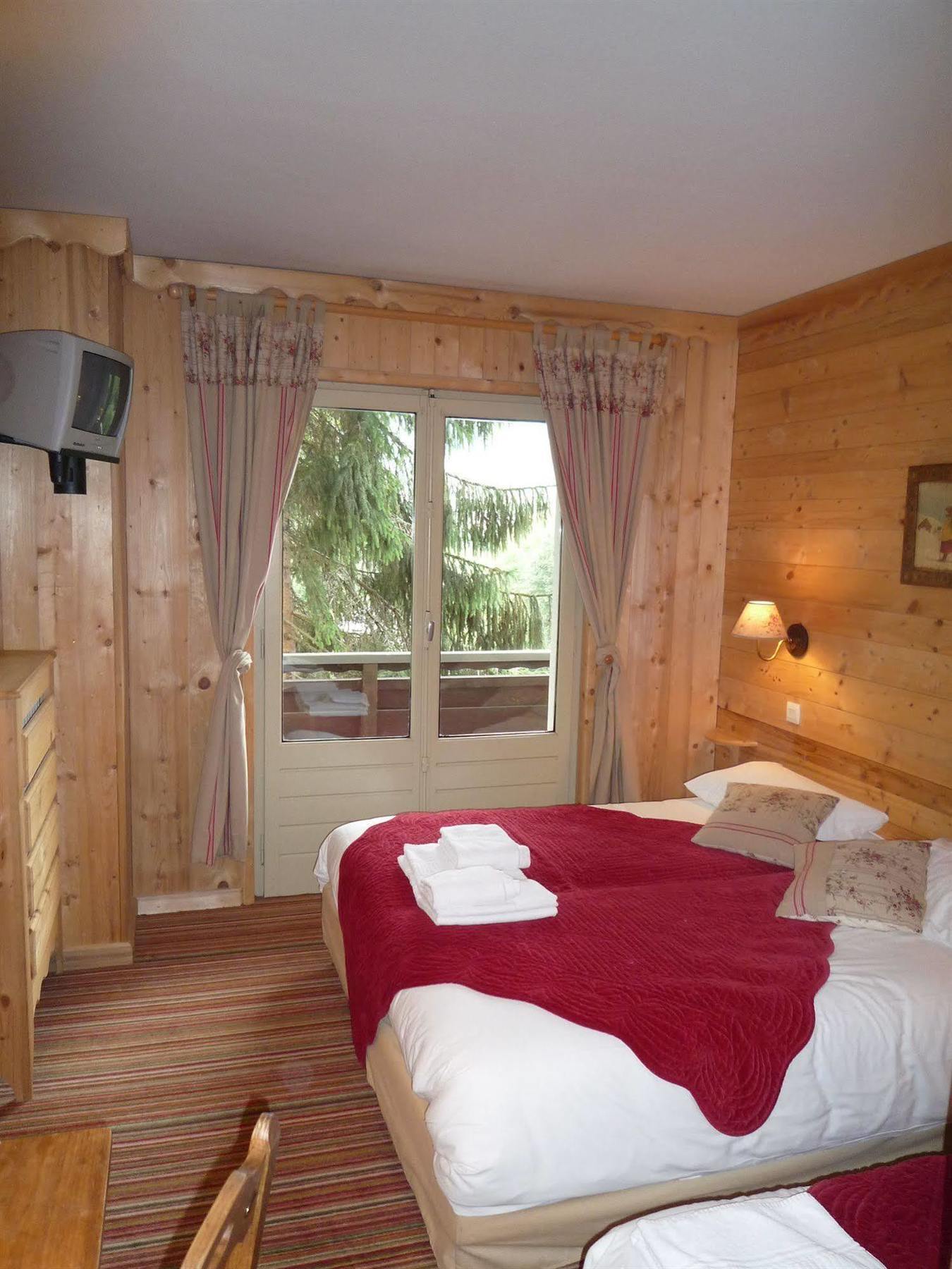 Les Aravis - Combloux Hotel Exterior photo